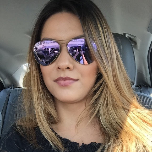 Meet your Posher, Vanessa - Picture 2 of 4